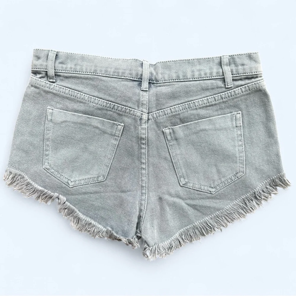 Mustard Seed Light Gray Distressed Denim Jean Shorts